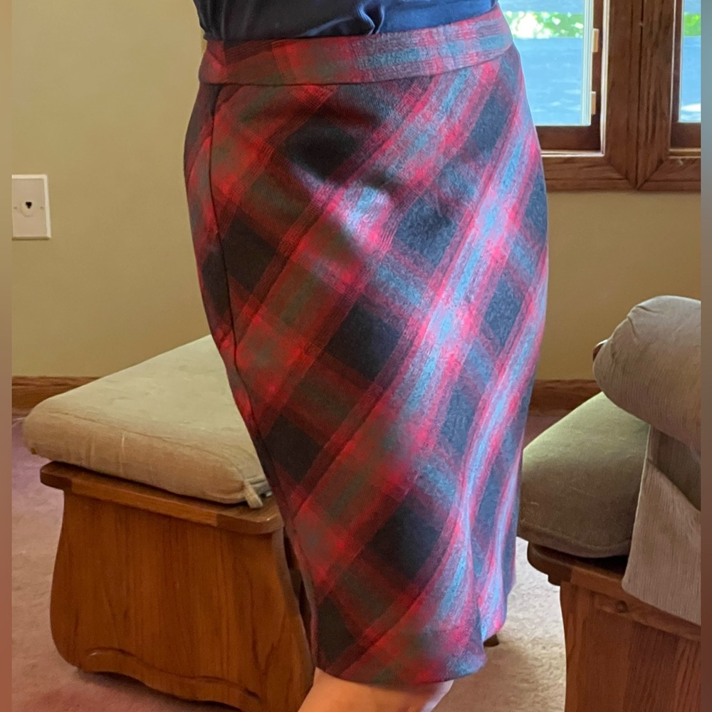 The Limited lined plaid pencil skirt